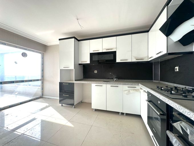 Pursaklarda 11.Kat Manzaralı 4 Yıllık Ful +Ful Sıfır Site Dairesi